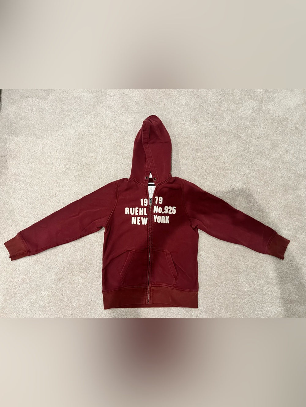 Ruehl 925 men’s zip up sweatshirt hoodie. Size large. Maroon color.